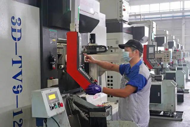 广东联塑阀门：以新技术、新设备、新产品支撑企业逆市上扬(图3)
