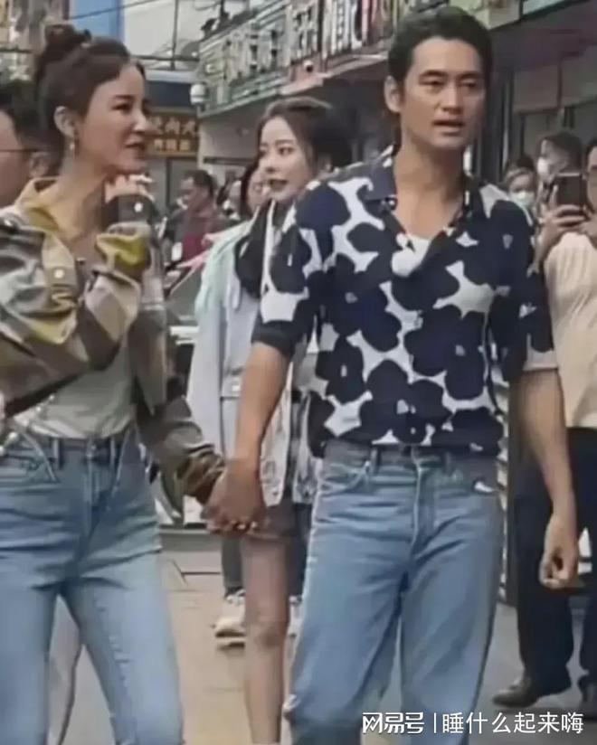 无滤镜大变样虞书欣似胖头鱼任达华太秃然金喜善行走的铜像(图26)