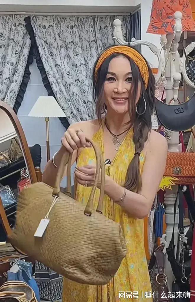 无滤镜大变样虞书欣似胖头鱼任达华太秃然金喜善行走的铜像(图34)