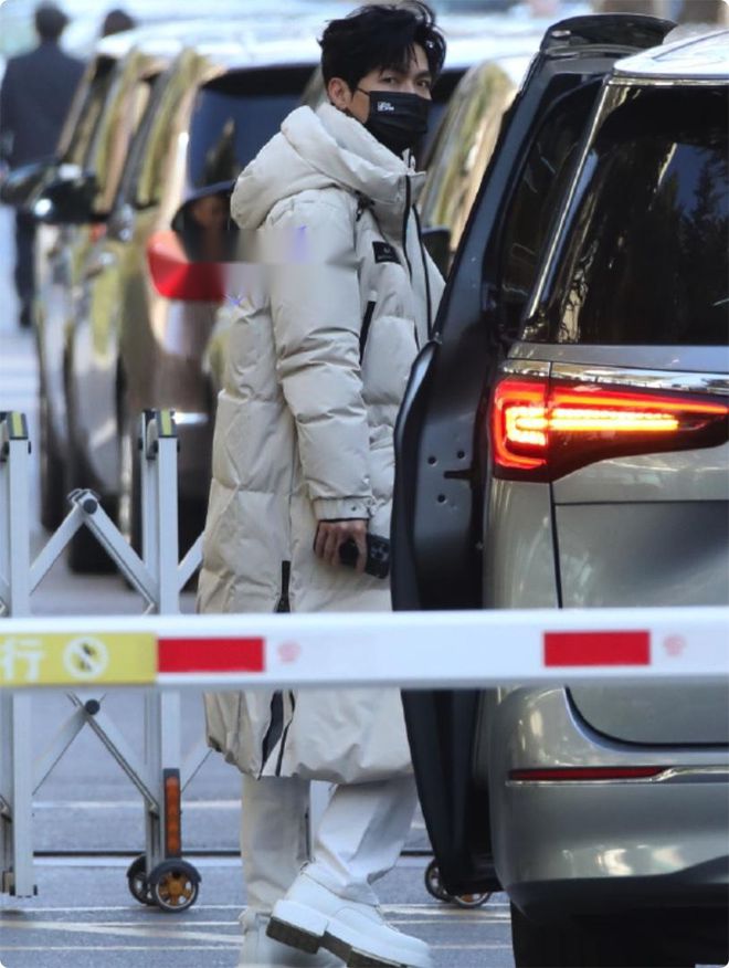 央视春晚要“炸”第一批明星现身彩排有这些艺人收视稳了(图15)
