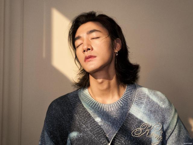 成龙、张子枫、梁家辉、文俊辉新电影杀青(图6)