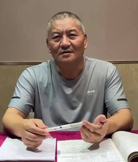 高考钉子户梁实发声：没怎么看书今年不奢望川大了