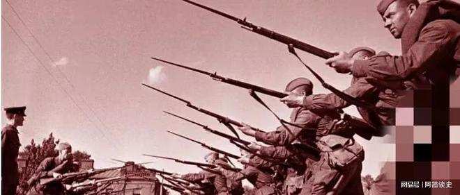 胜利武器都受苏军士兵欢迎？不尽然例如德普机枪就是例外！(图1)