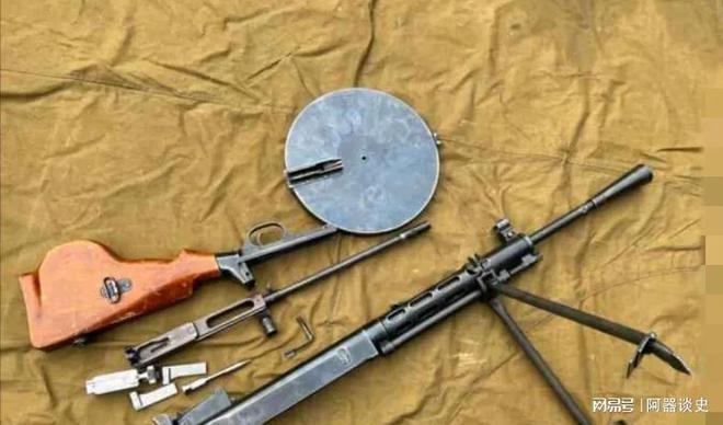 胜利武器都受苏军士兵欢迎？不尽然例如德普机枪就是例外！(图14)