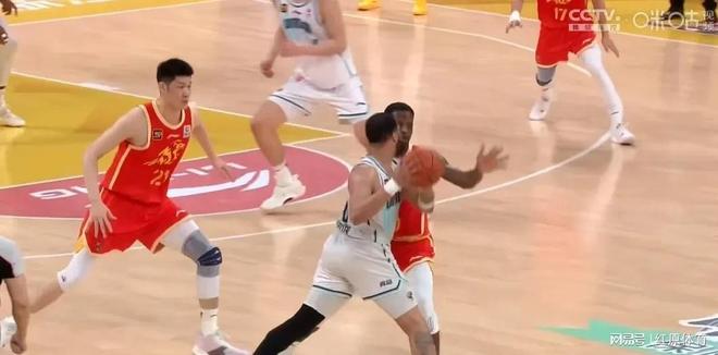 随着争五大战广厦5分险胜青岛CBA四强全部诞生半决赛对阵出炉(图2)