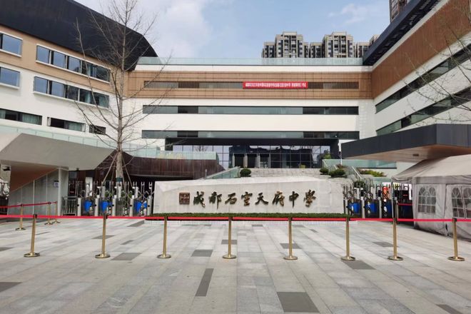 认证]西派澜岸售楼处电话-西派澜岸营销中心-成都房天下(图12)