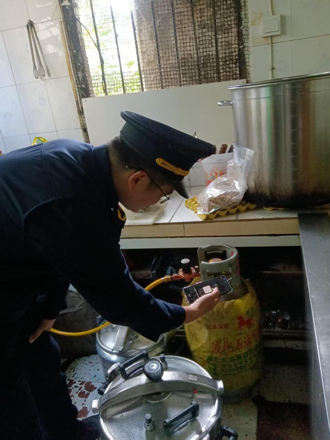 守护万家烟火黄陂蔡家榨街启动燃气安全宣传月活动(图4)