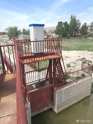 老旧闸门升级太阳能智能系统-保留原闸体加装控制模块(图3)