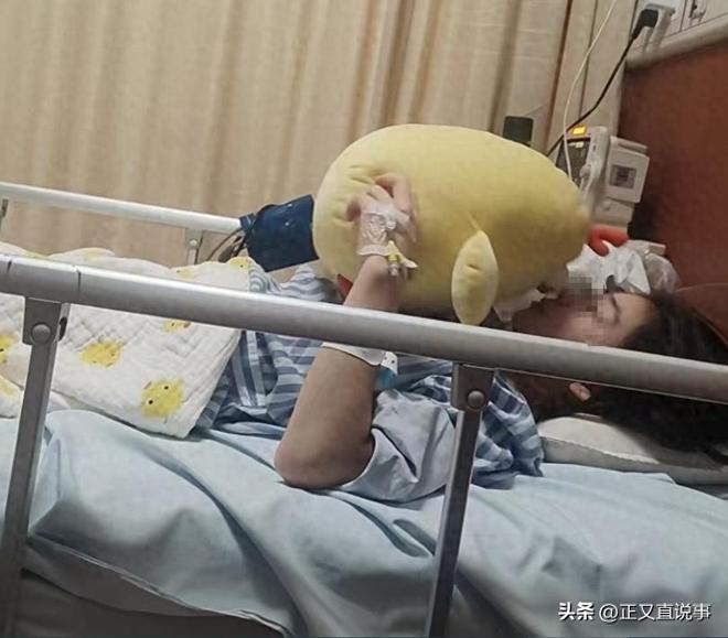 体操冠军遭体罚索财后跳楼续:聊天记录曝光要4万退还家属17万(图1)