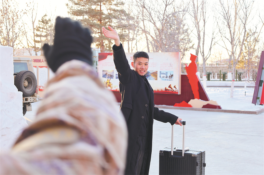 踏访新时代边关·新春“礼物”丨国门迎新春岁寒暖流涌(图5)