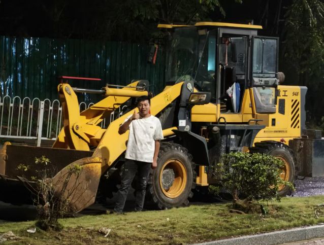 互助身影里的防汛硬仗：广东持续暴雨下的凡人星火与基层力量(图2)